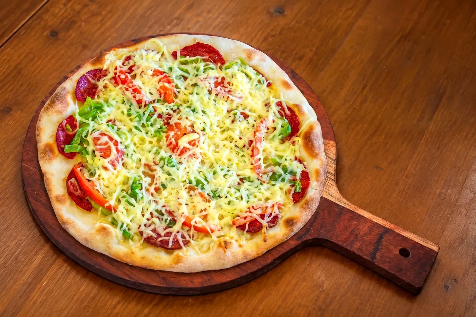 Sujuk Pizza
